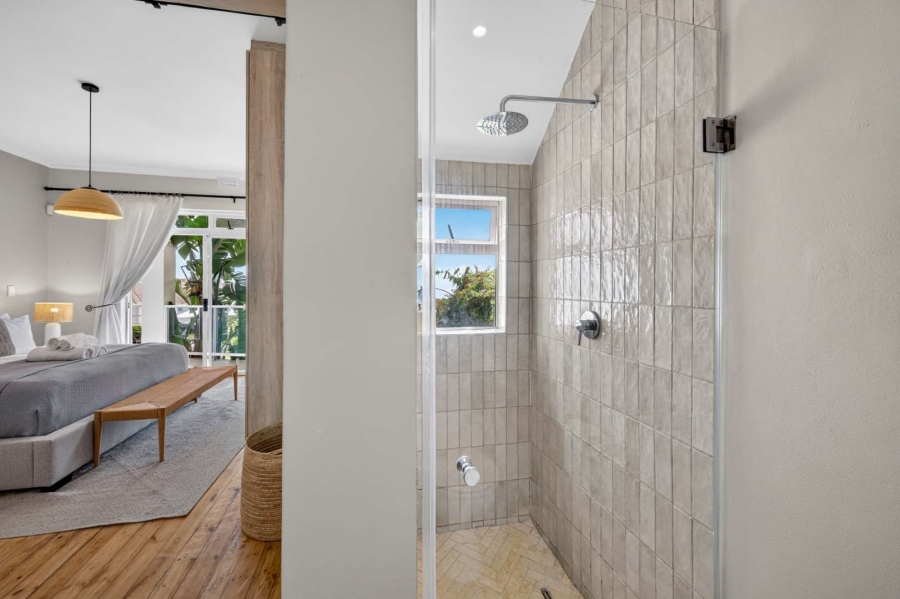 2 Bedroom Property for Sale in Green Point Western Cape